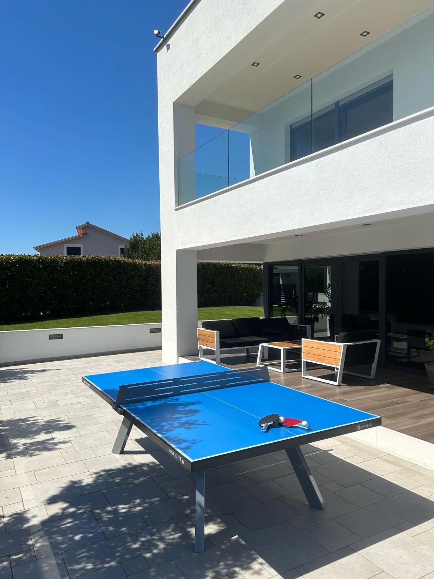Villa Rina - Luxury Holiday Home Цриквеница Экстерьер фото