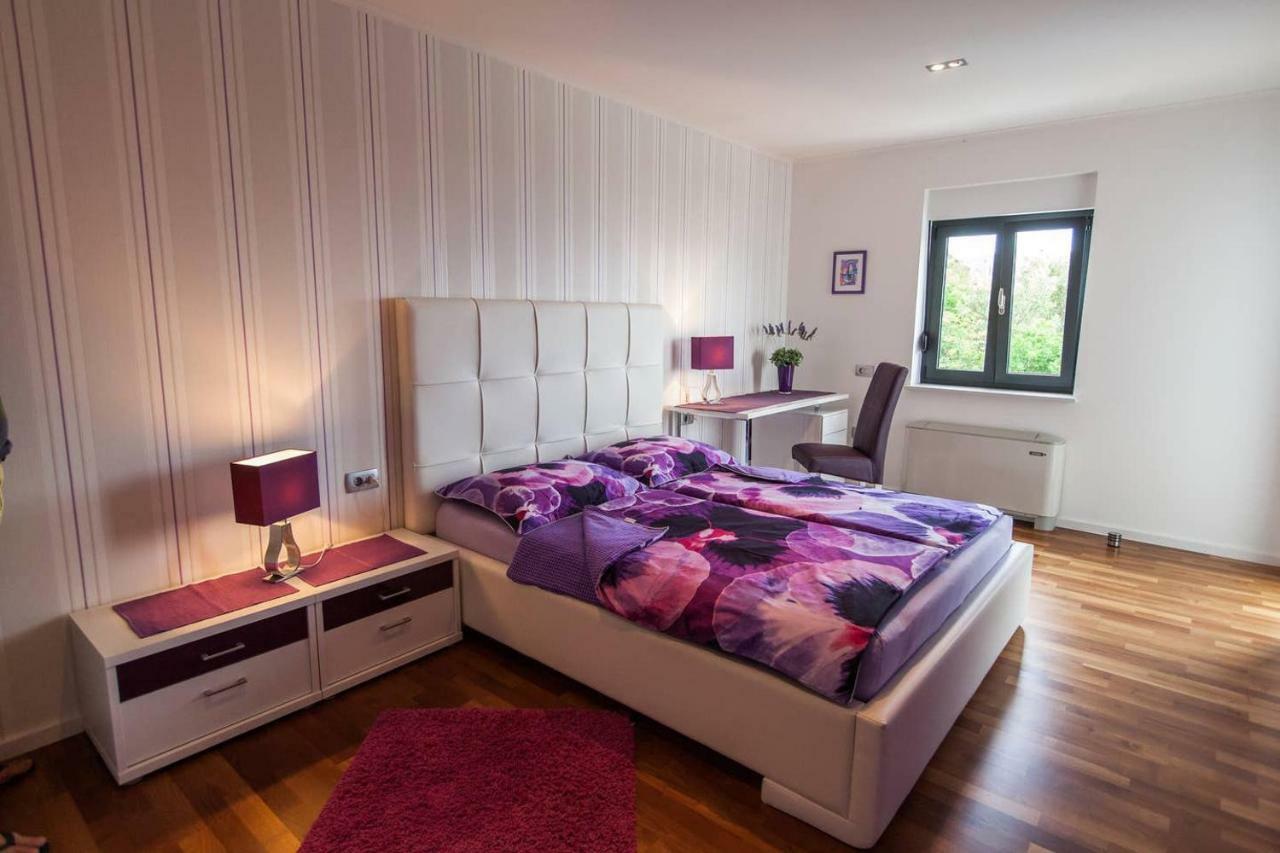Villa Rina - Luxury Holiday Home Цриквеница Экстерьер фото