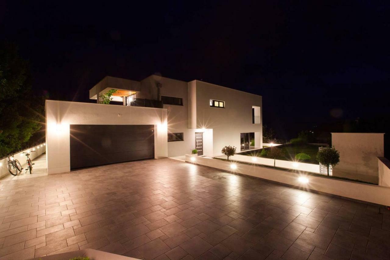 Villa Rina - Luxury Holiday Home Цриквеница Экстерьер фото