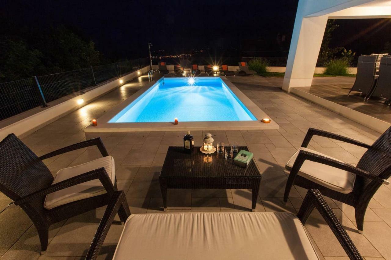 Villa Rina - Luxury Holiday Home Цриквеница Экстерьер фото