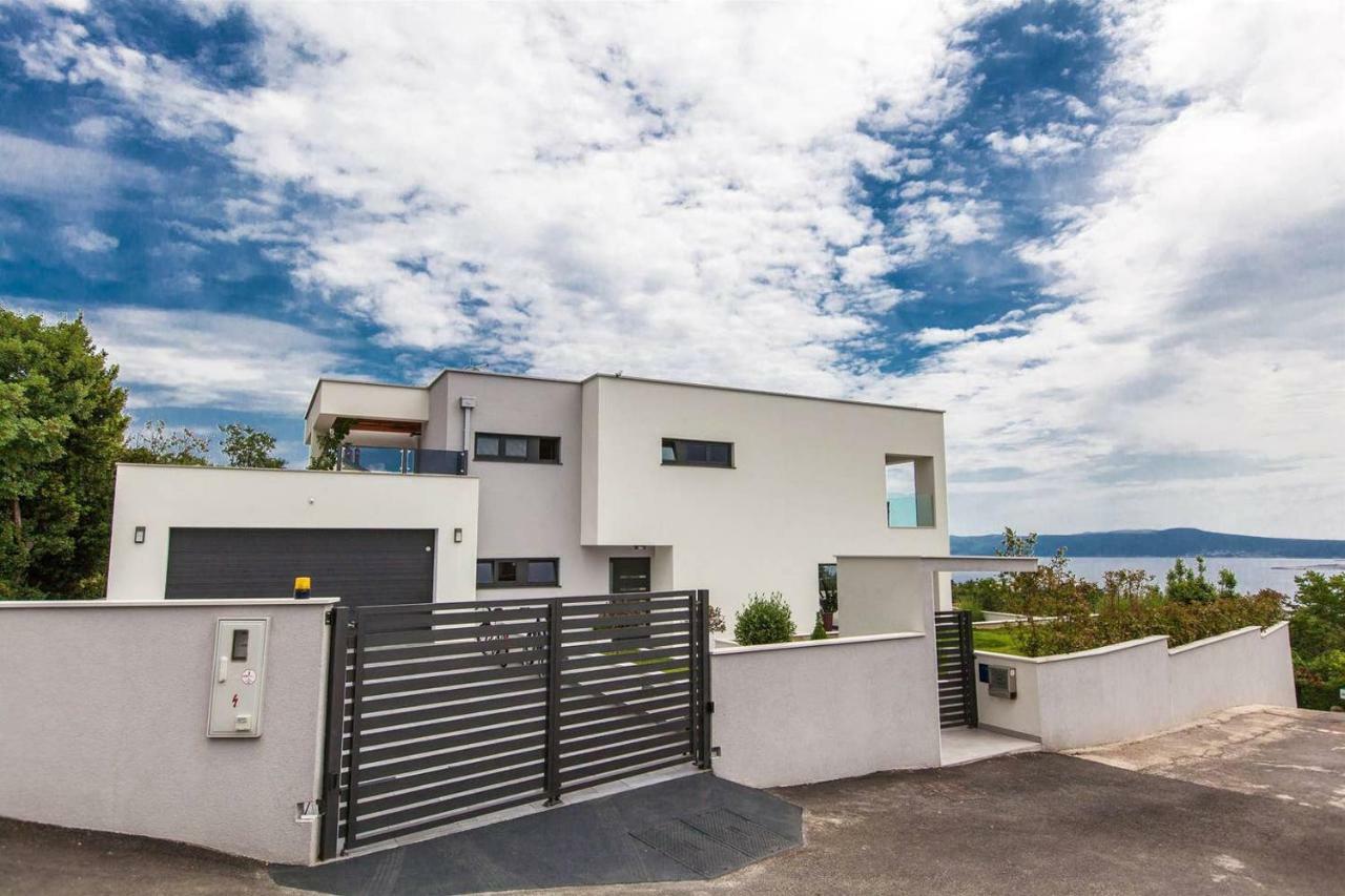 Villa Rina - Luxury Holiday Home Цриквеница Экстерьер фото