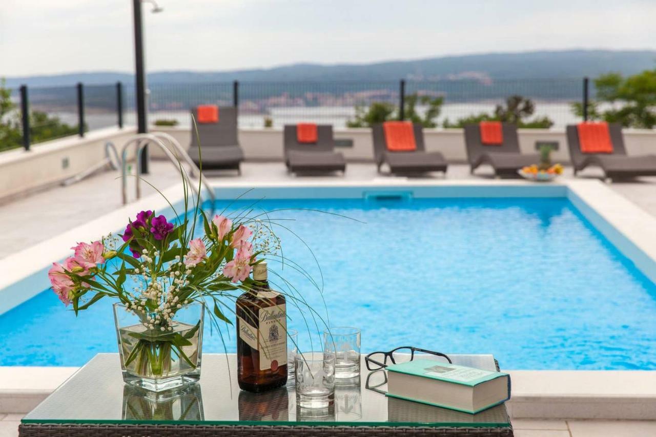Villa Rina - Luxury Holiday Home Цриквеница Экстерьер фото