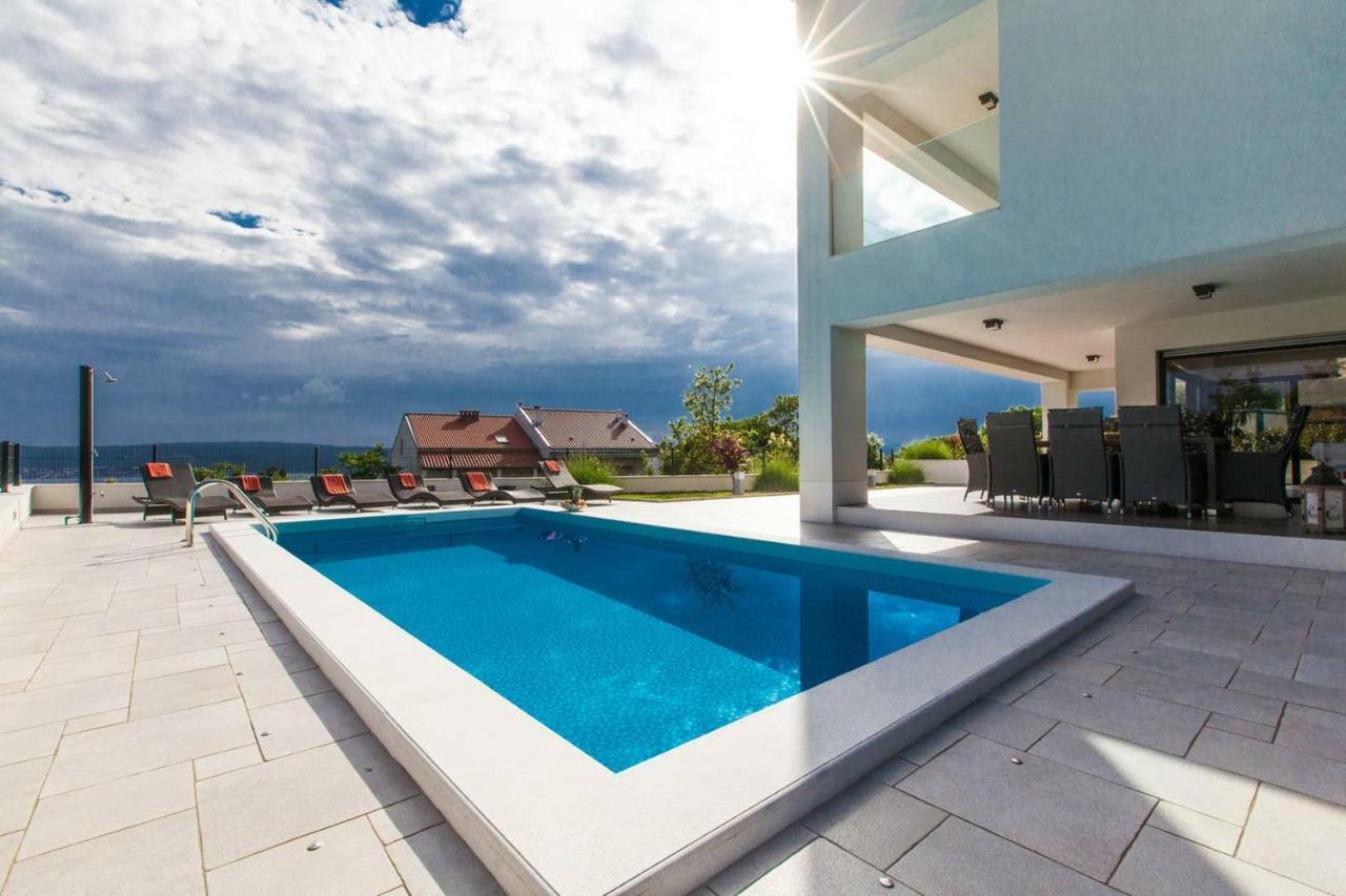Villa Rina - Luxury Holiday Home Цриквеница Экстерьер фото