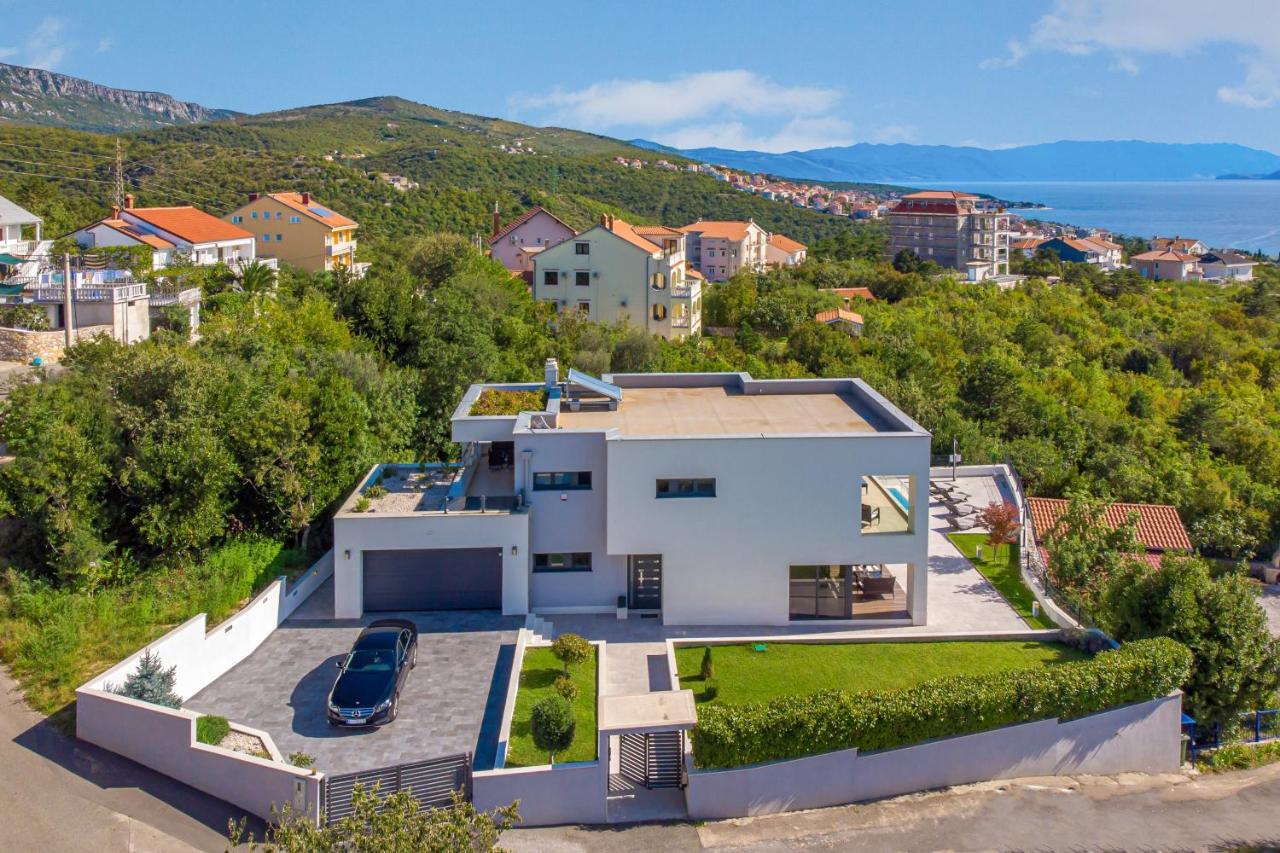 Villa Rina - Luxury Holiday Home Цриквеница Экстерьер фото