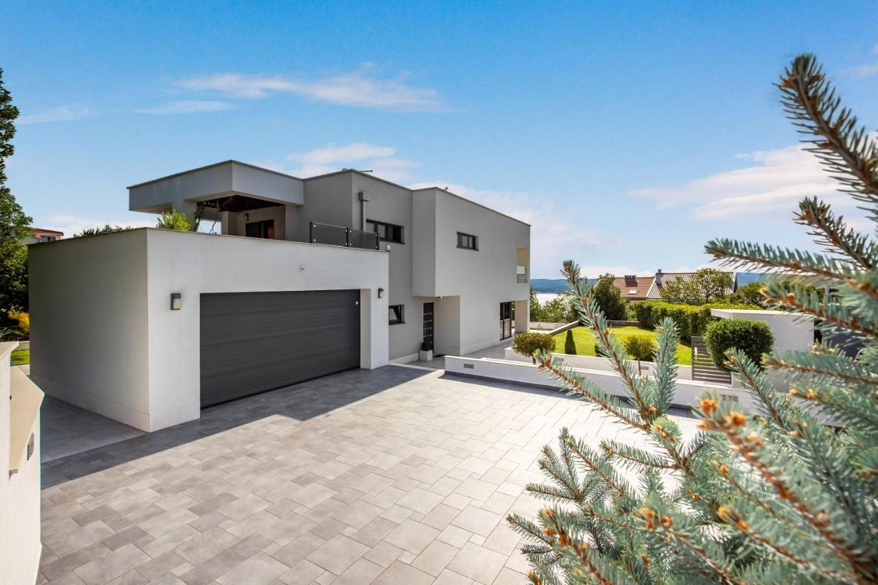 Villa Rina - Luxury Holiday Home Цриквеница Экстерьер фото